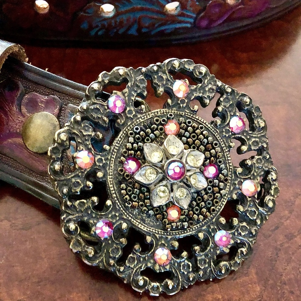 Leatherock Jeweled Leather Belt with Buckle! - Picture 2 of 5